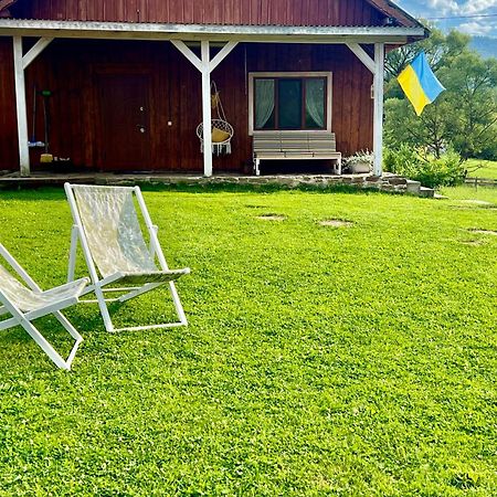 Омріяні Карпати Villa Smozhe Buitenkant foto